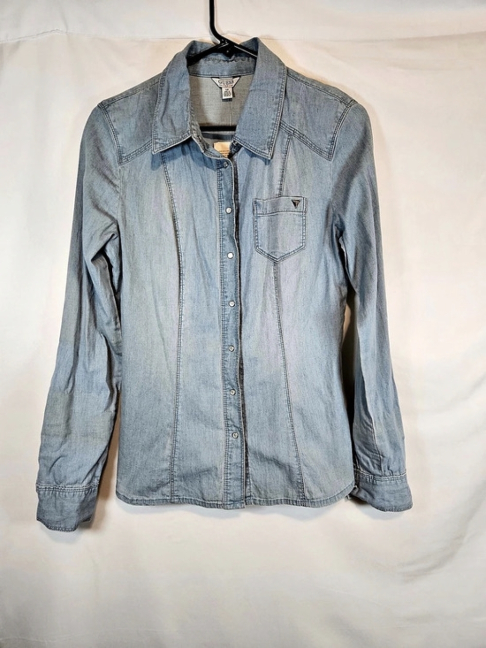 GUESS Women's  Denim Button Down Shirt Size Small NWT